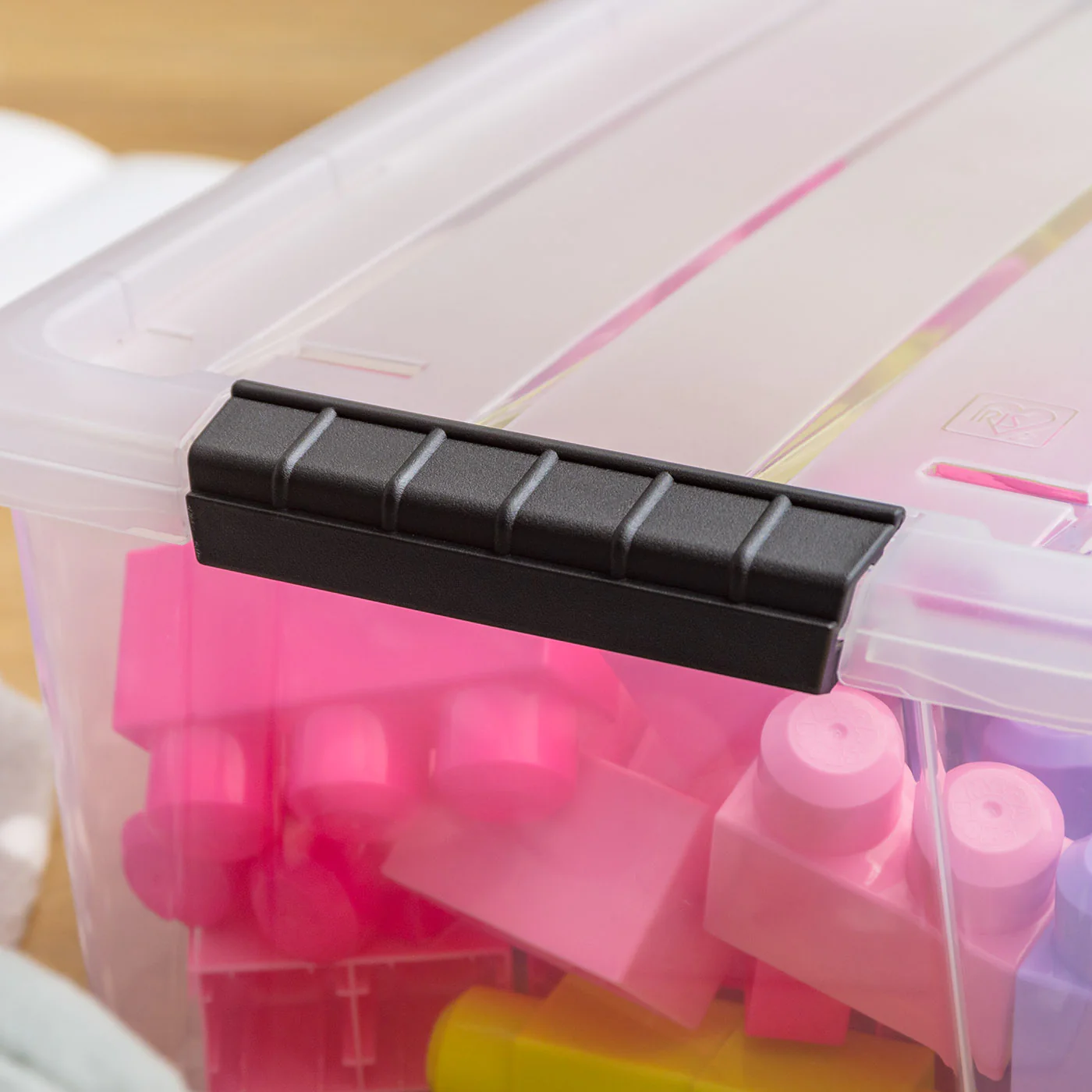 13.5 Qt (3.3 Gal) Clear Stackable Storage Containers with Latching Lids – 6 pack - Image 3