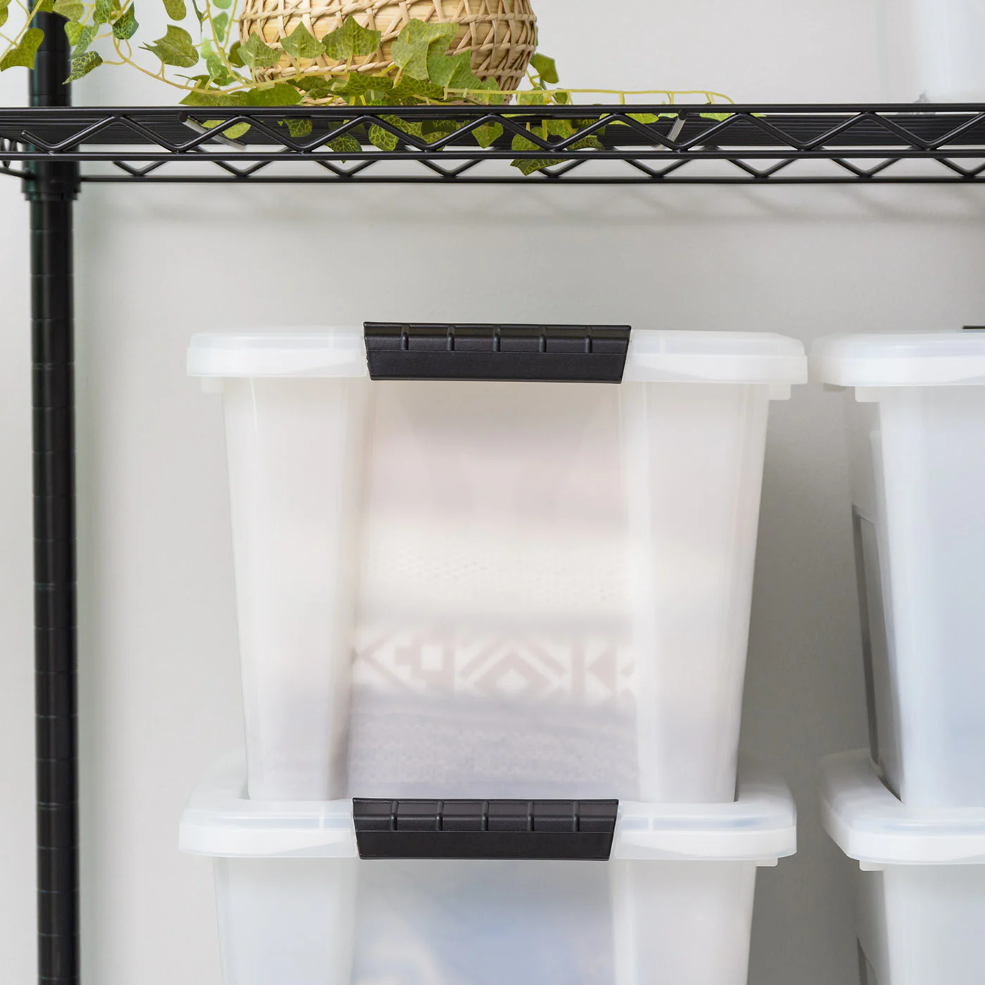 19 Qt. (4.75 Gal.) Pearl Latch Box, Stackable Plastic Storage Bins with Lids, Single Pk - Image 4