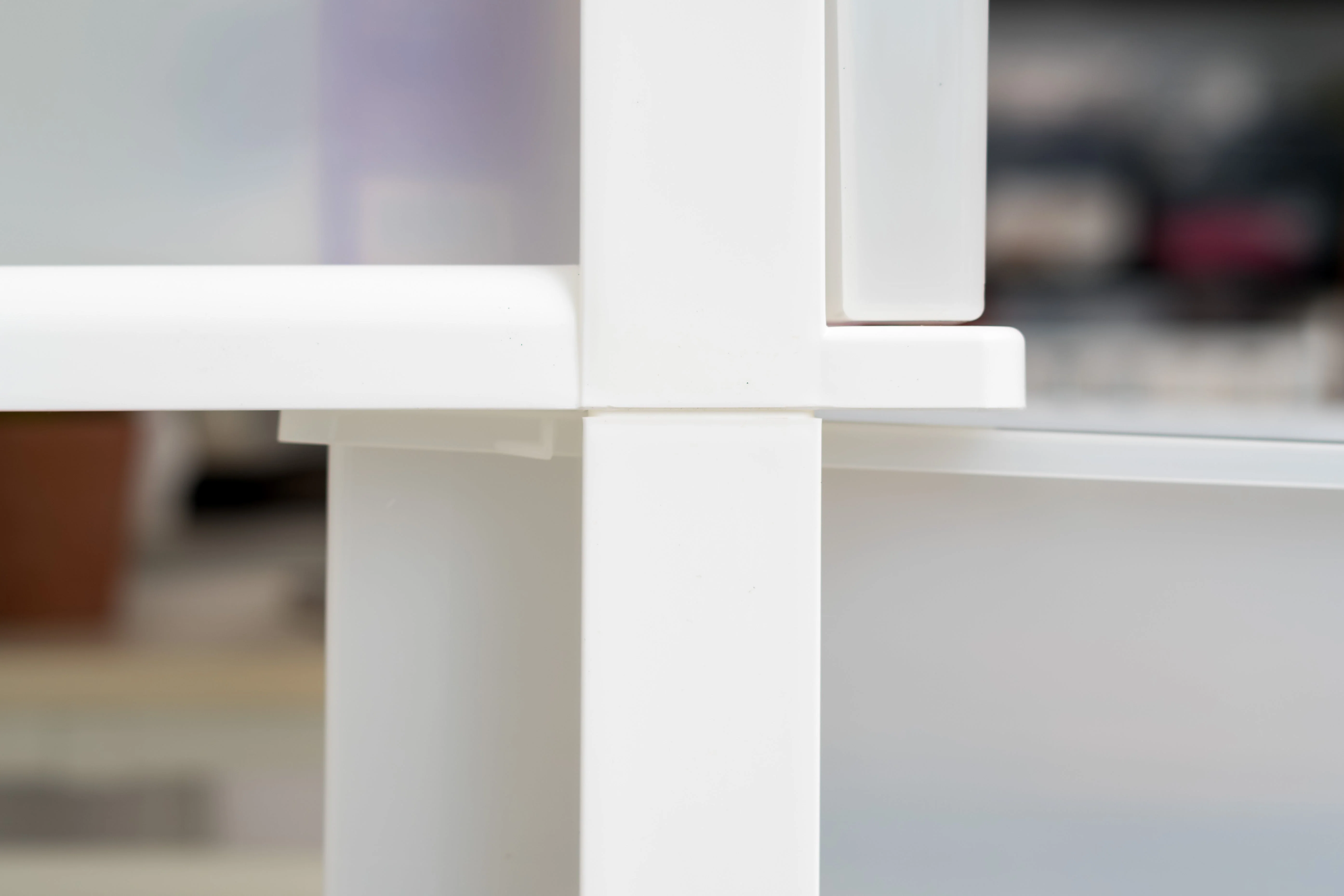 4-Drawer Wide Chest, White/Natural - Image 4