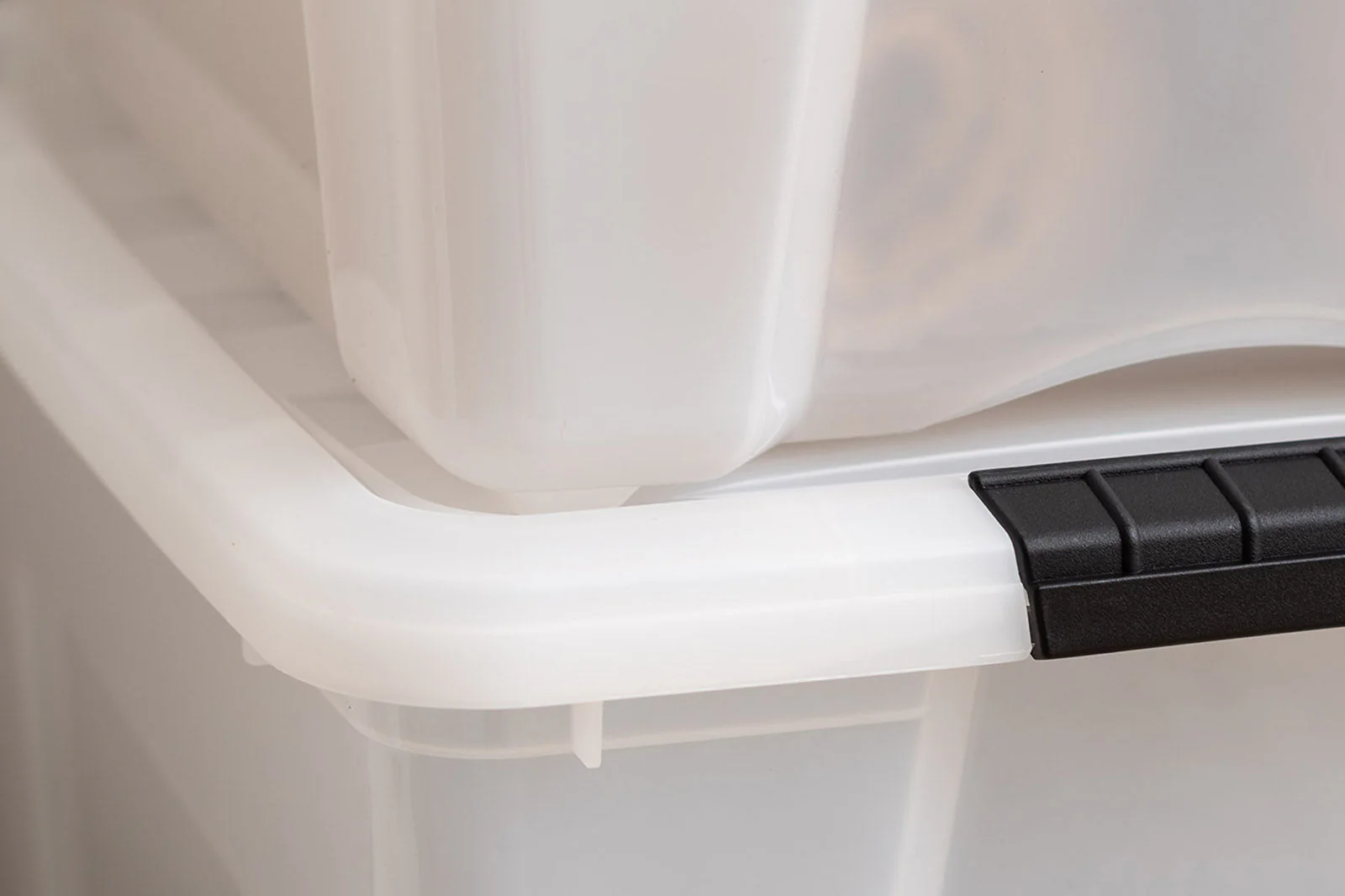 40 Qt. Plastic Storage Bin Tote Organizing Container with Durable Lid and Secure Latching Buckles, Stackable and Nestable, 4 Pack, Pearl with Black Buckle - Image 4