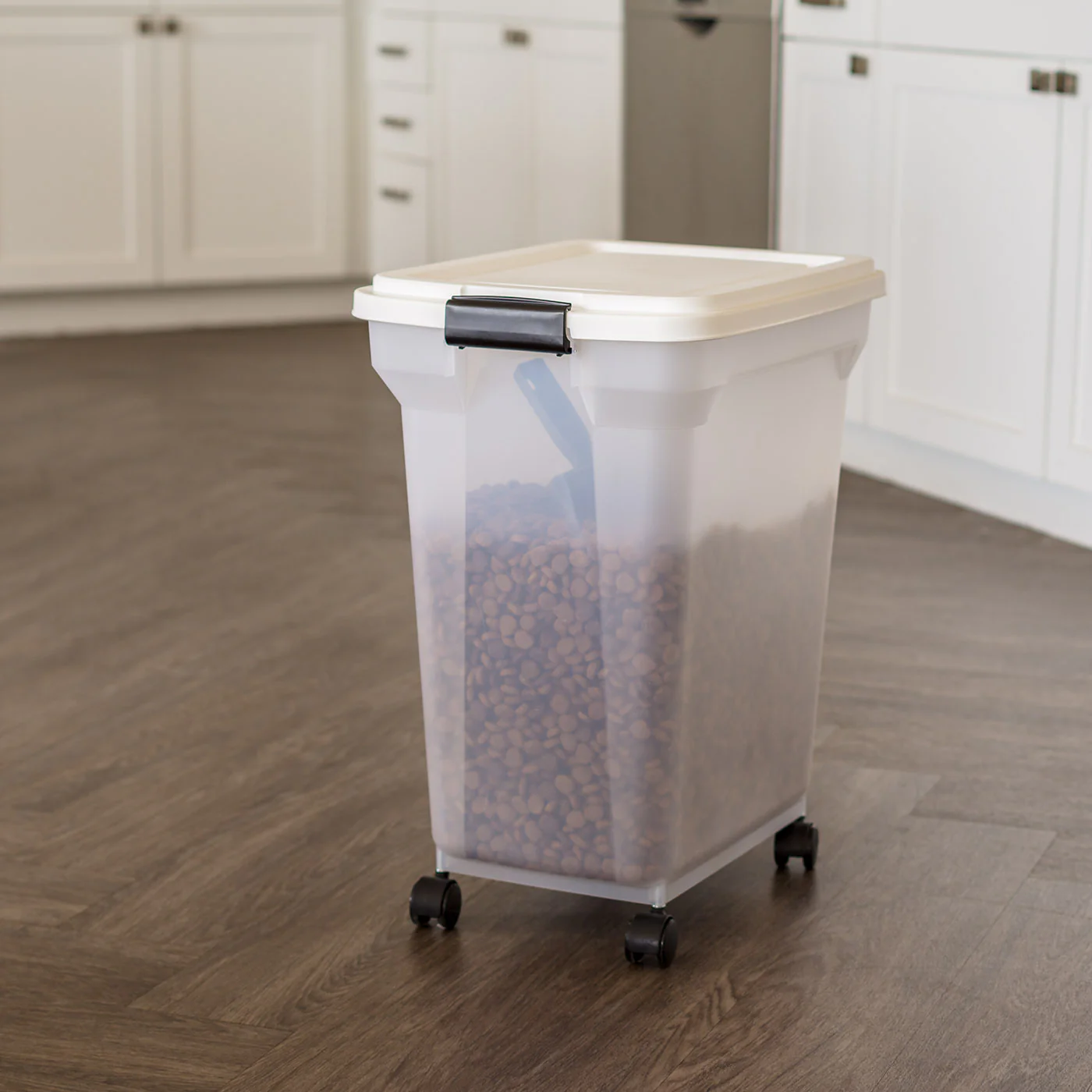 42lb (55 Qt.) WeatherPro® Airtight Pet Food Container with Scoop for Dog and Cat Food, Clear White - Image 10