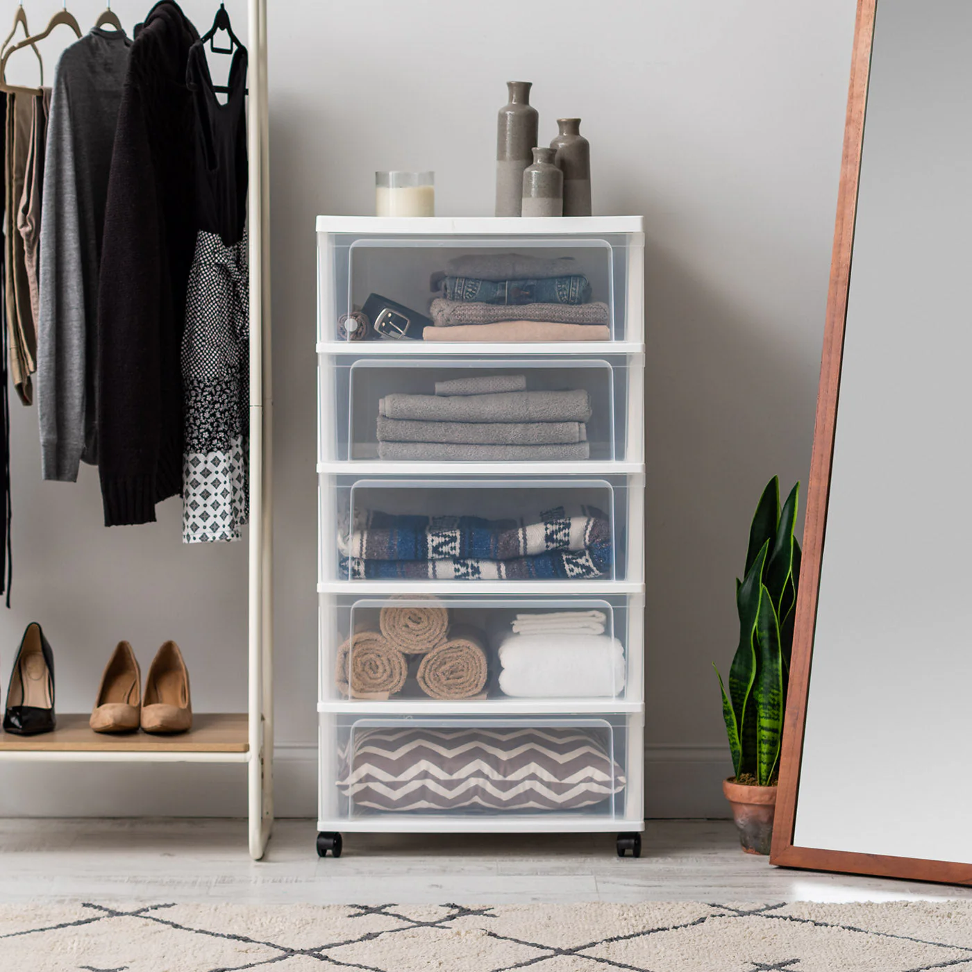 5-Drawer Wide Chest, White/Natural - Image 3