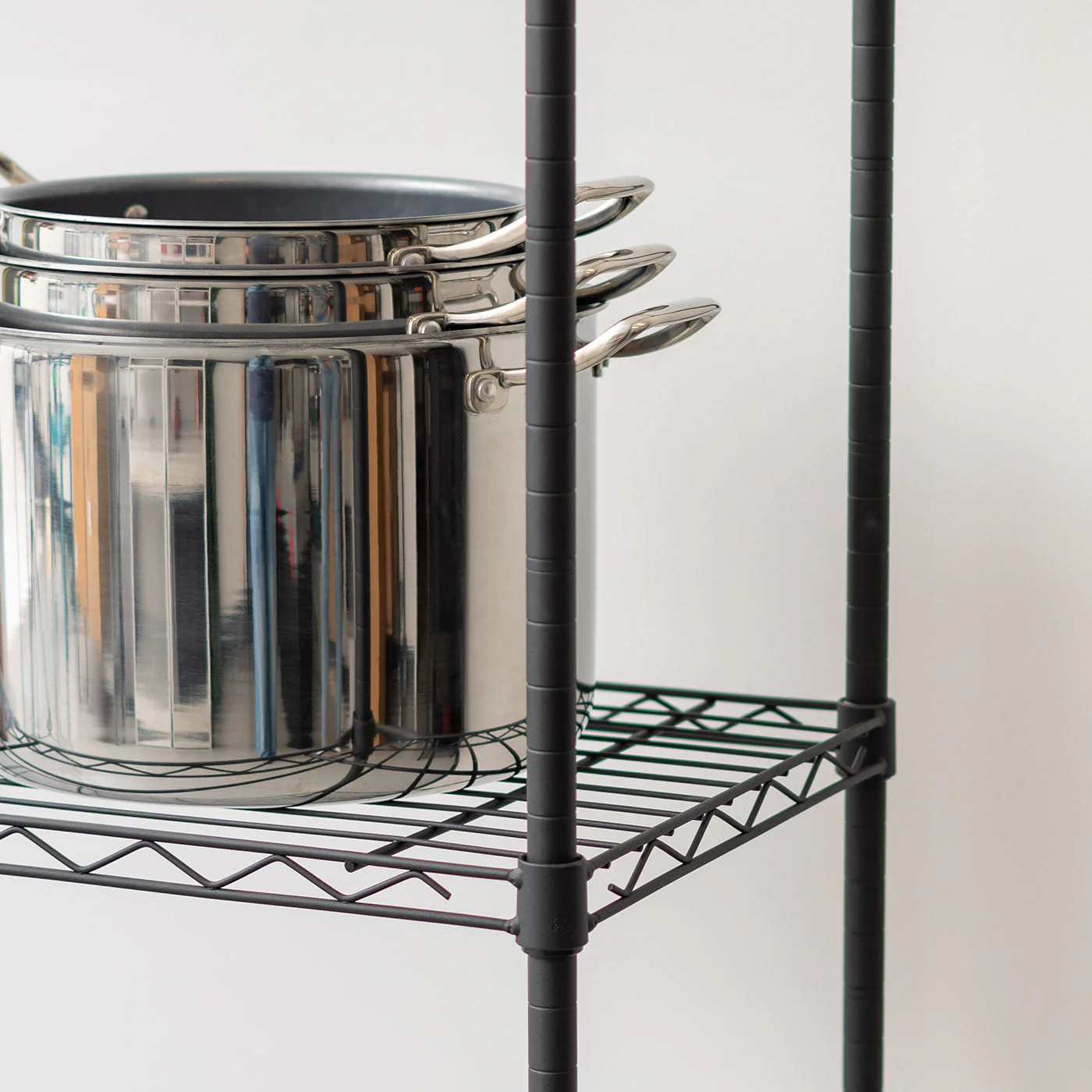 5 Shelf Wire Storage Unit - Image 4