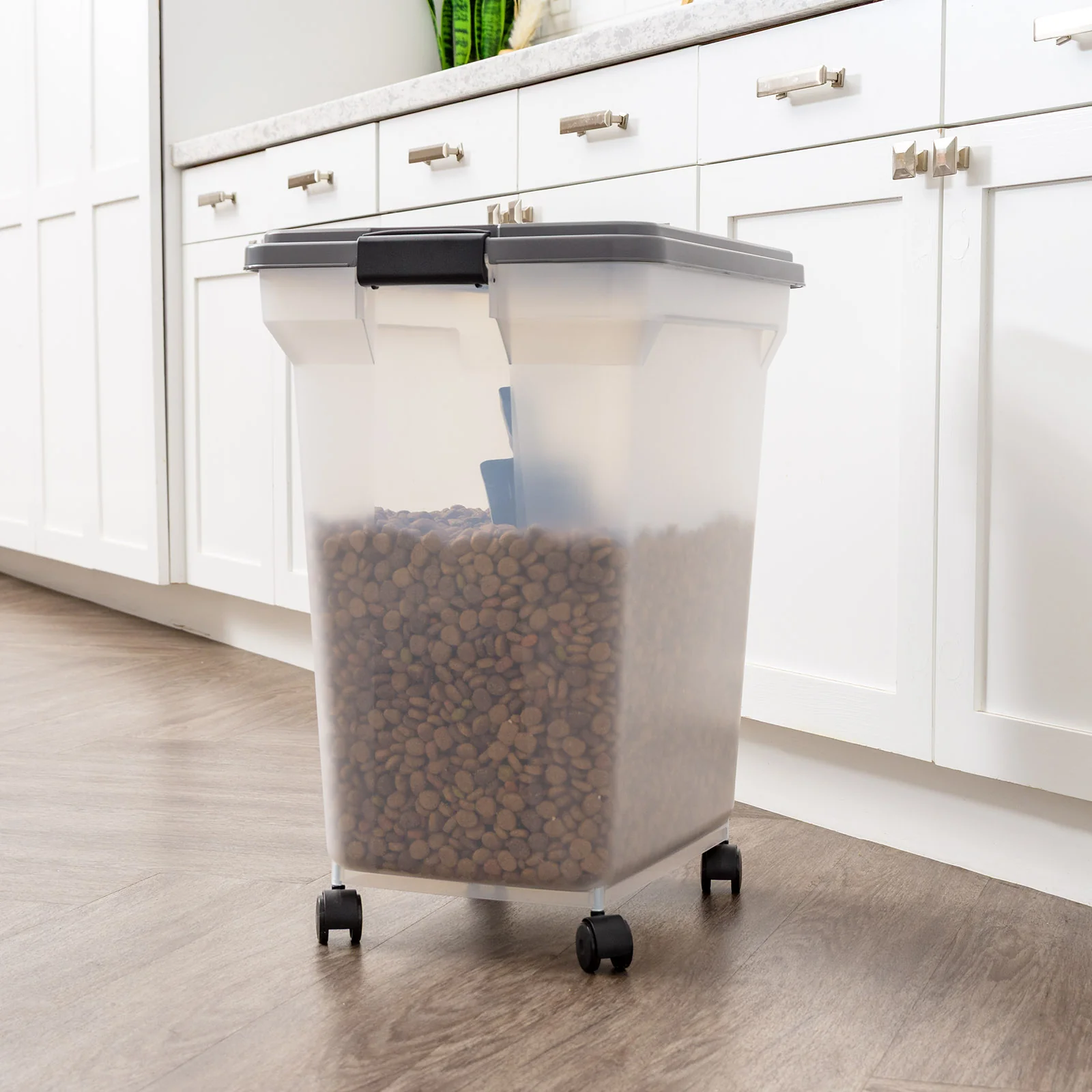 Airtight Dog Food Storage Container with Wheels 58 lbs - Image 3