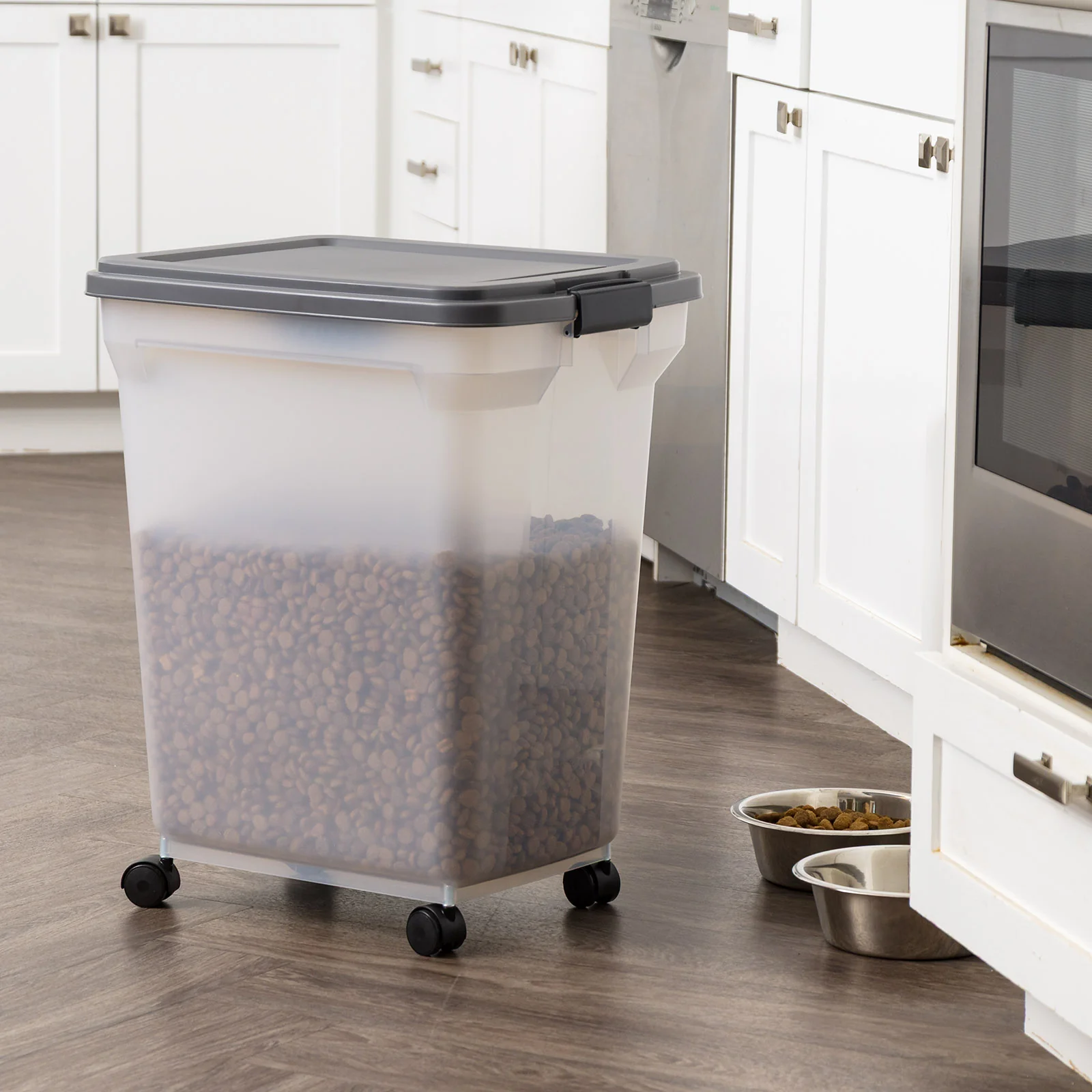 Airtight Dog Food Storage Container with Wheels 58 lbs - Image 4