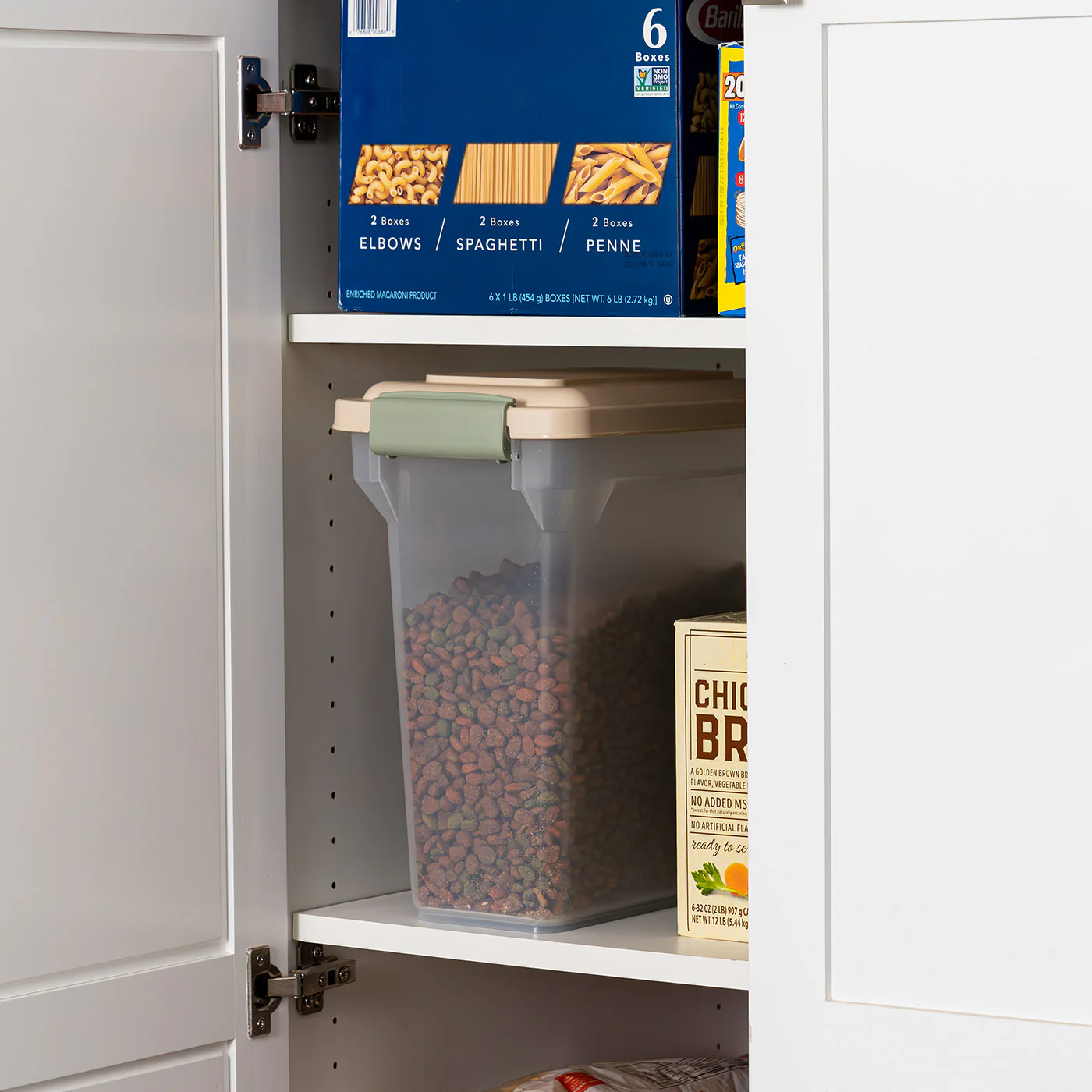 Airtight Pet Food Container WeatherPro® -  15 QT - Image 6