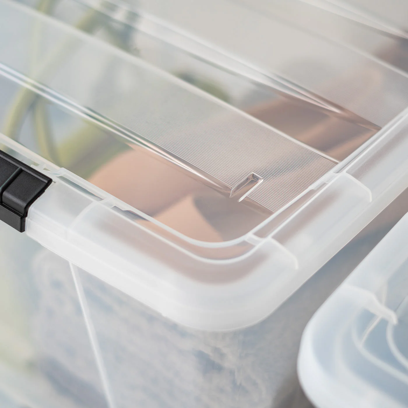 Clear View Plastic Storage Bin 4 pack - 18 gal. (72 qt.) - Image 7