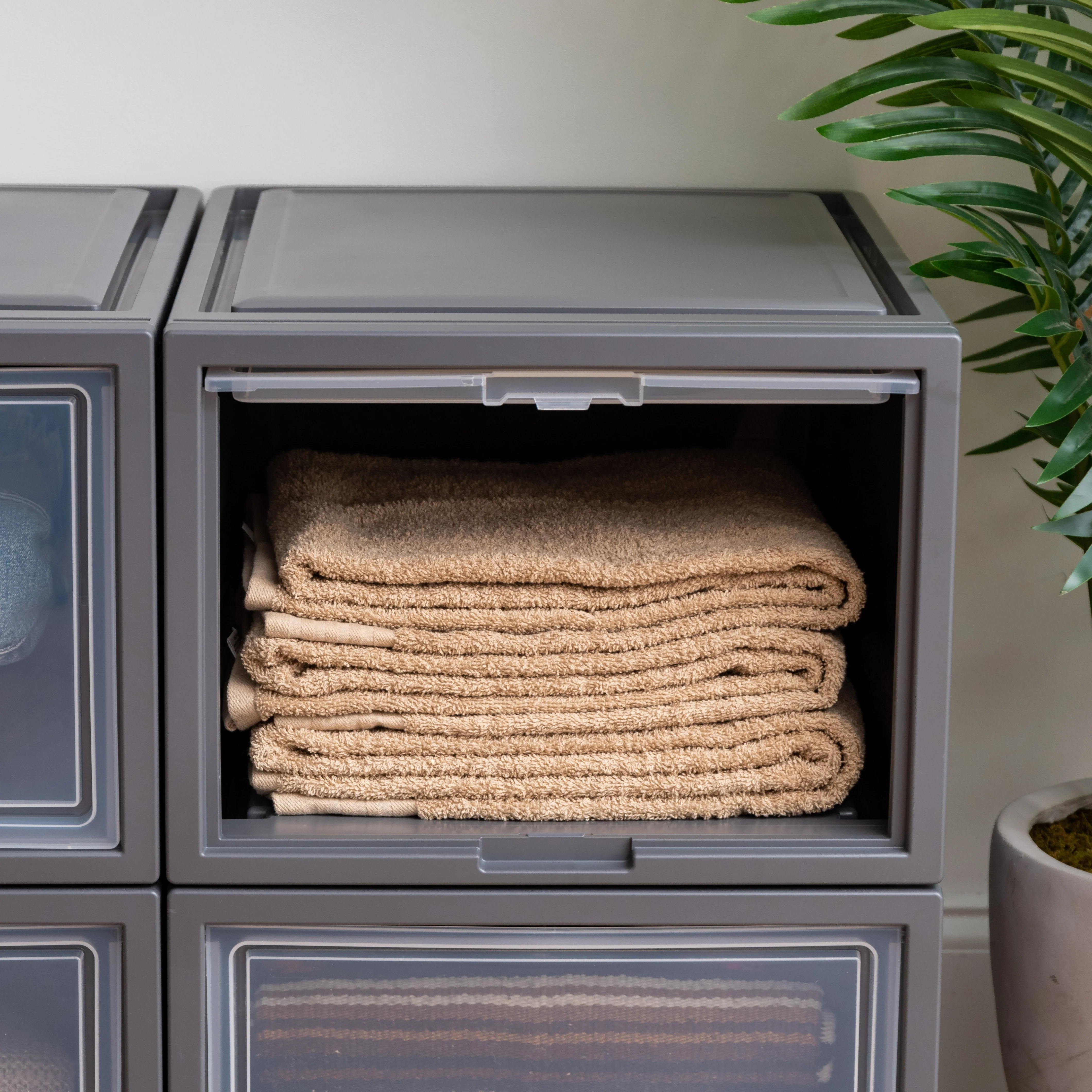 Deep Box Chest with Sliding Door, Gray, 4 Pack - Image 10