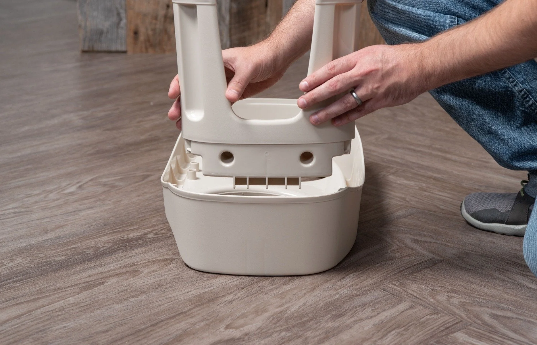 Elevated Feeder - Large - Image 12