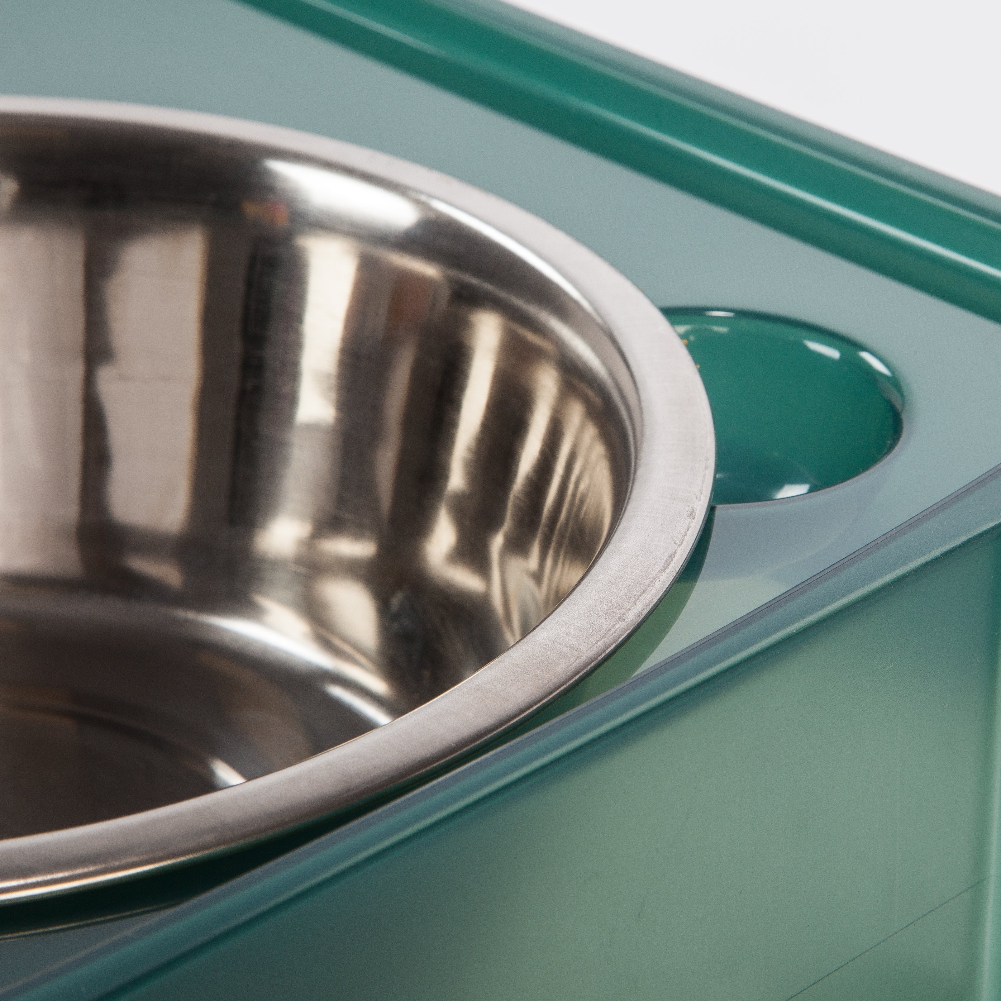 Large Elevated Feeder with Airtight Storage, Green - Image 3