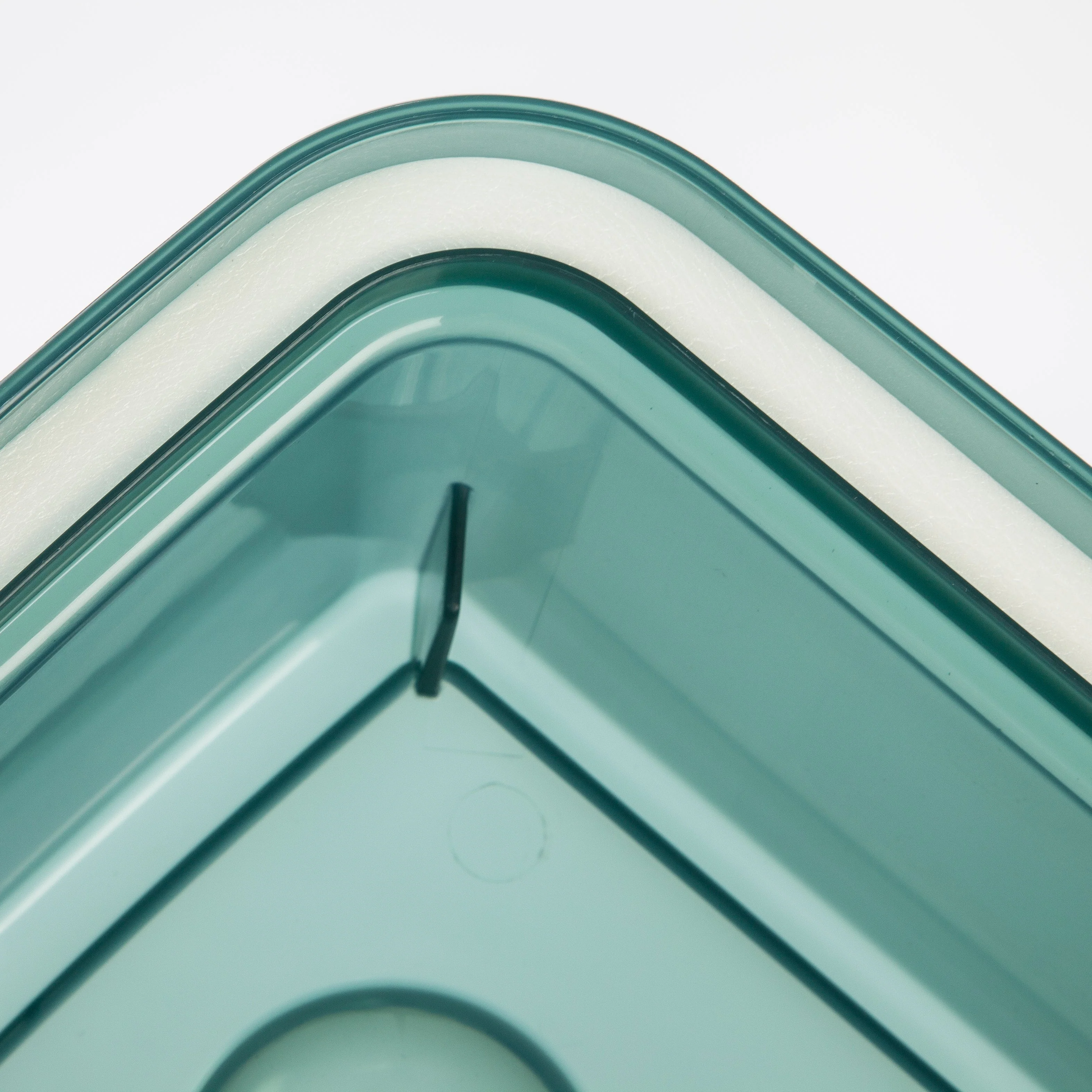 Large Elevated Feeder with Airtight Storage, Green - Image 5