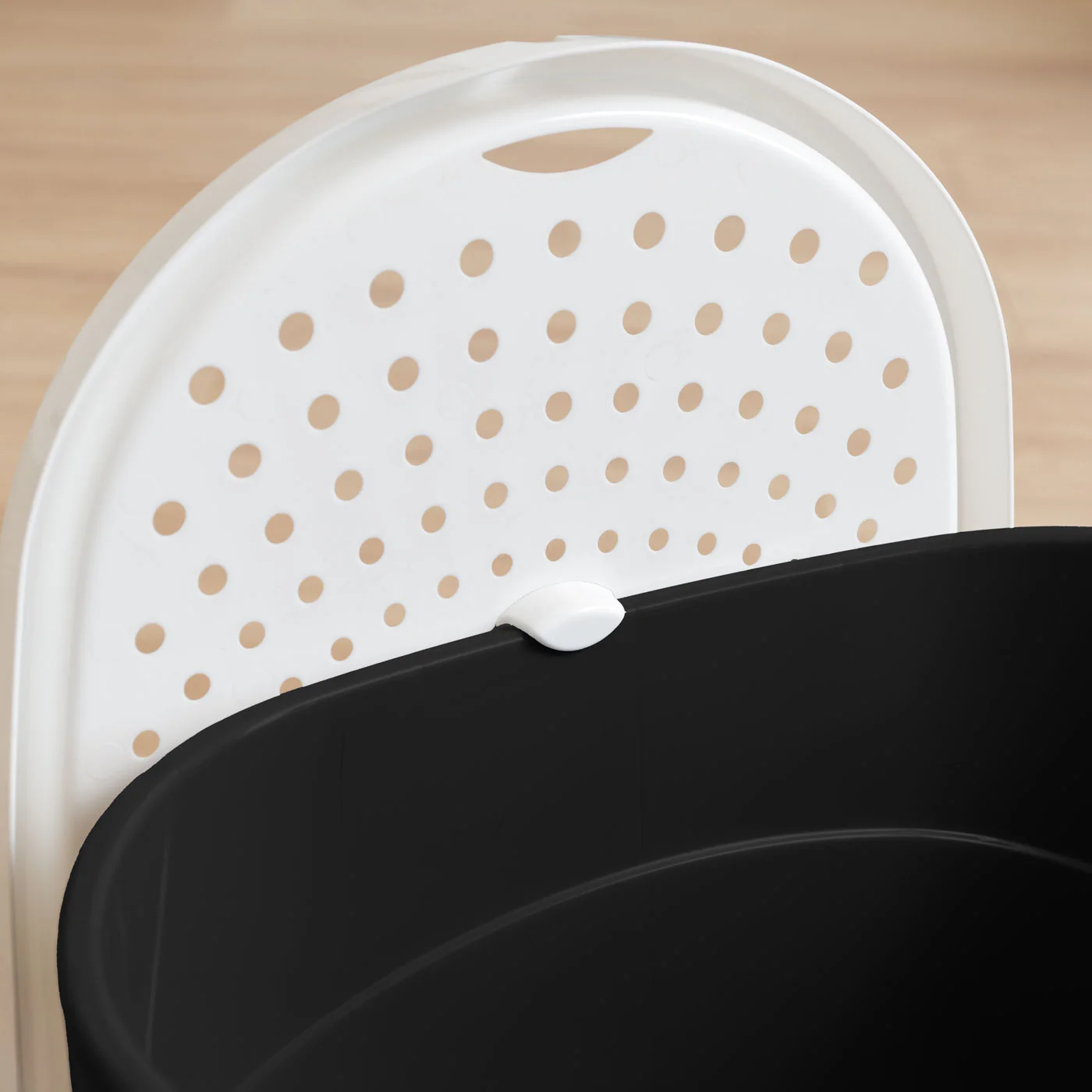 Large Top Entry Cat Litter Box with Litter Catching Lid & Scoop | Enclosed Design, Black/White - Image 5