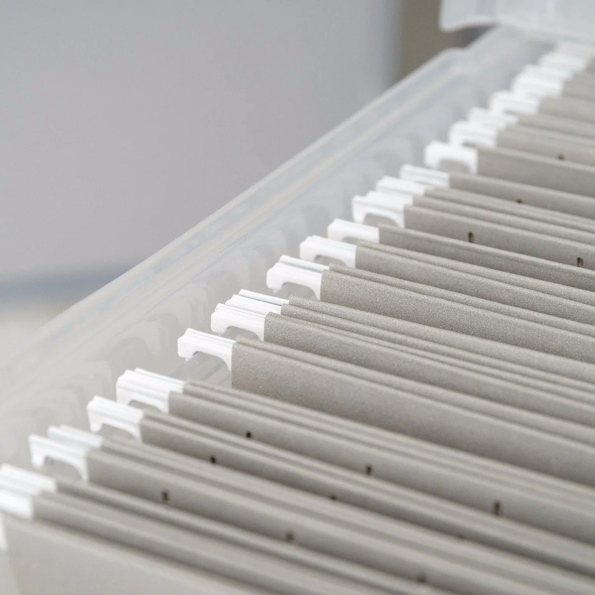 Letter Split-Lid File Box - 44 QT - Image 9