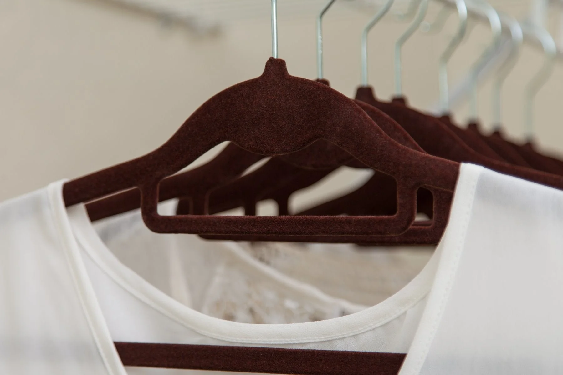 Non- Slip Hanger - Image 20