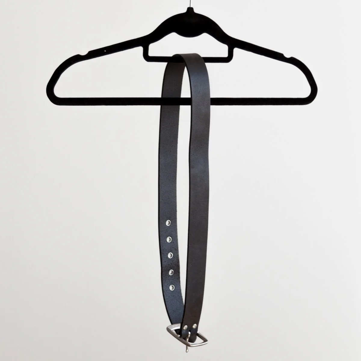 Non- Slip Hanger - Image 33