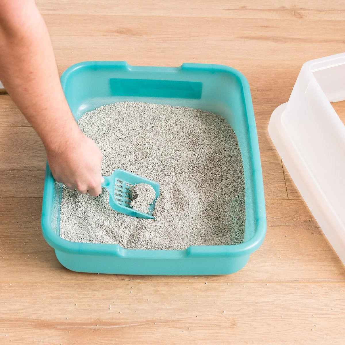 Open-Top Cat Litter Pan with Hood and Grid - Image 4