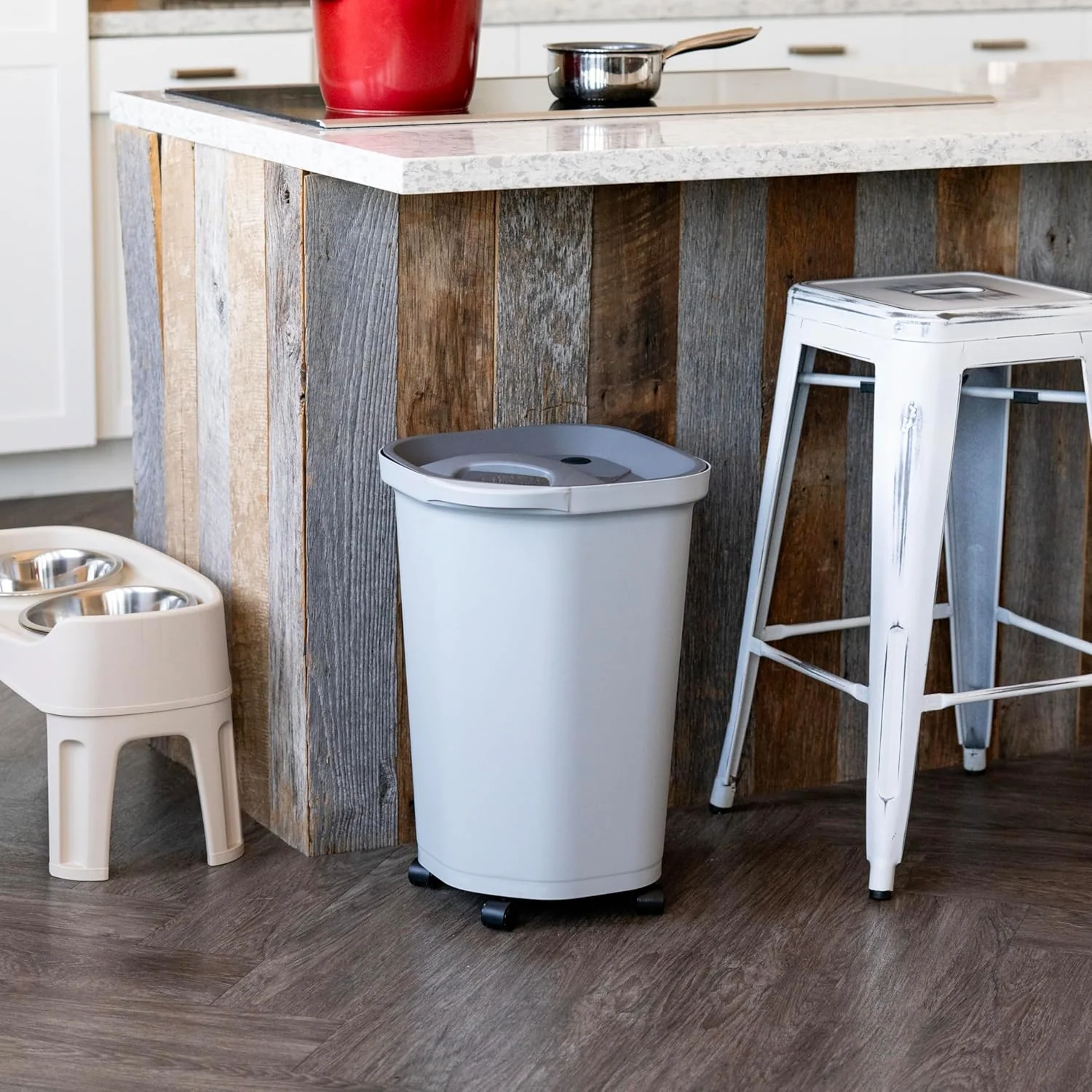 Pet Food Storage Container 25 lbs, Premium 60% Improved Airtight Seal with Air Valve, 2 Cup Scoop, Removable Wheels, Easy to Open - Image 5
