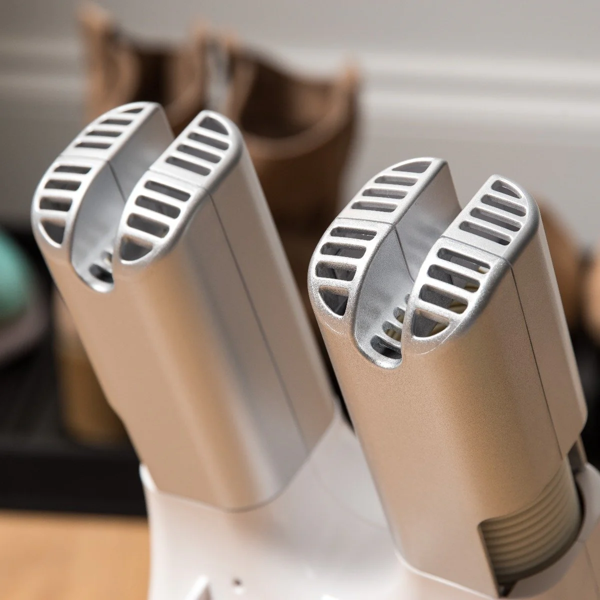 Shoe Dryer with Deodorizer - Image 10