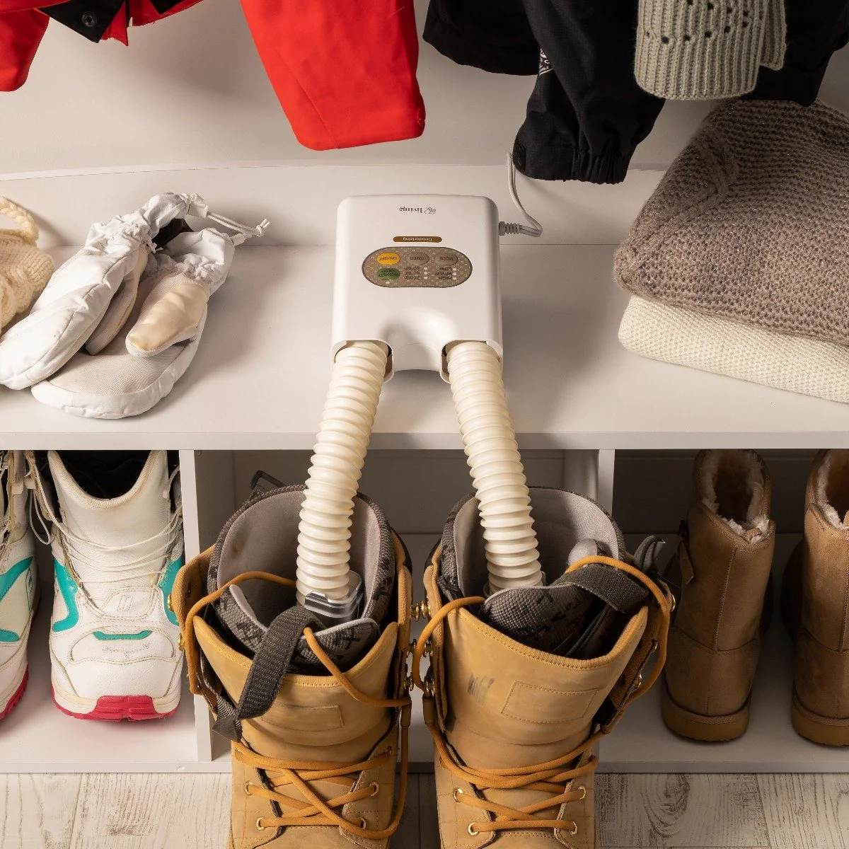 Shoe Dryer with Deodorizer - Image 13