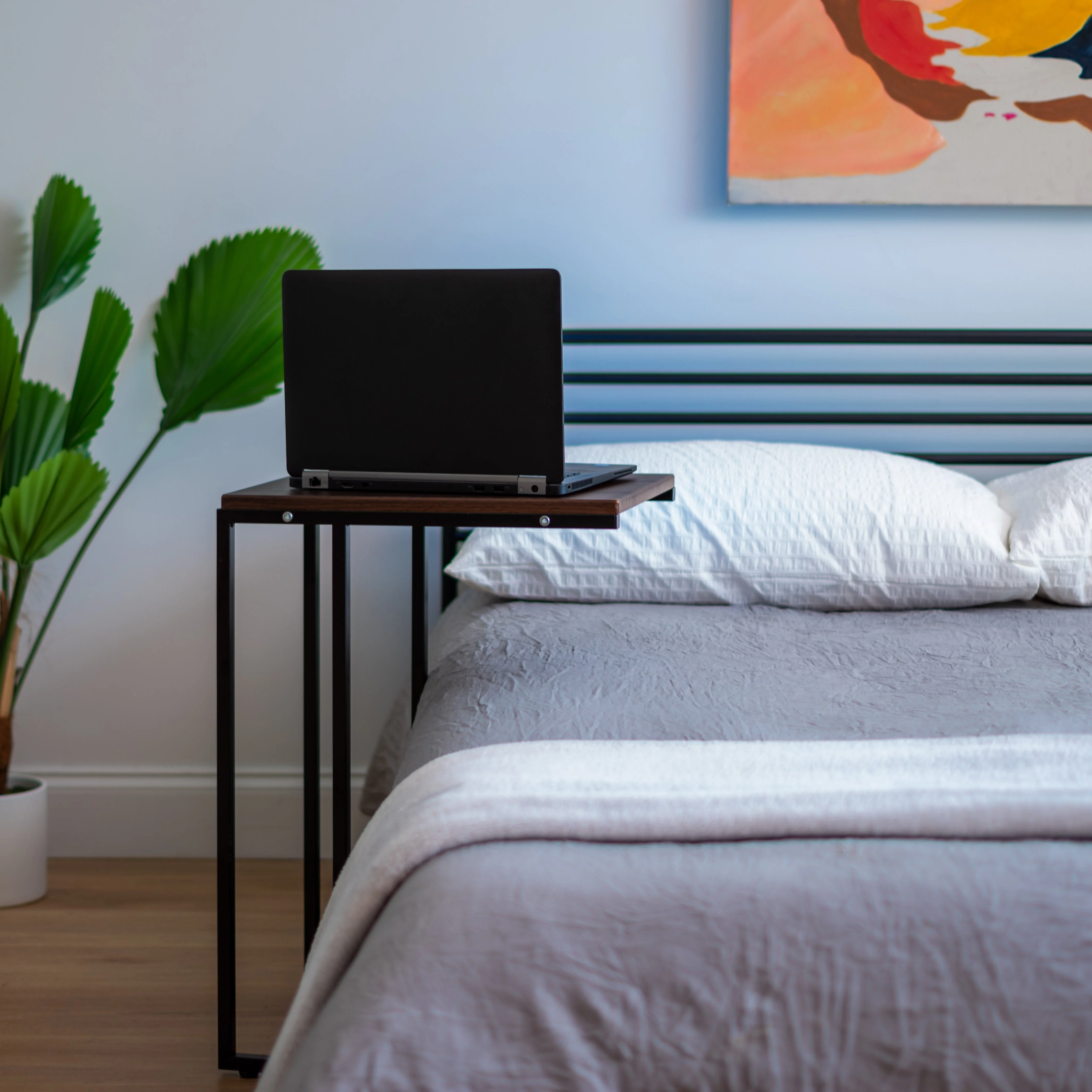 Side Table- C -Shaped - Image 4
