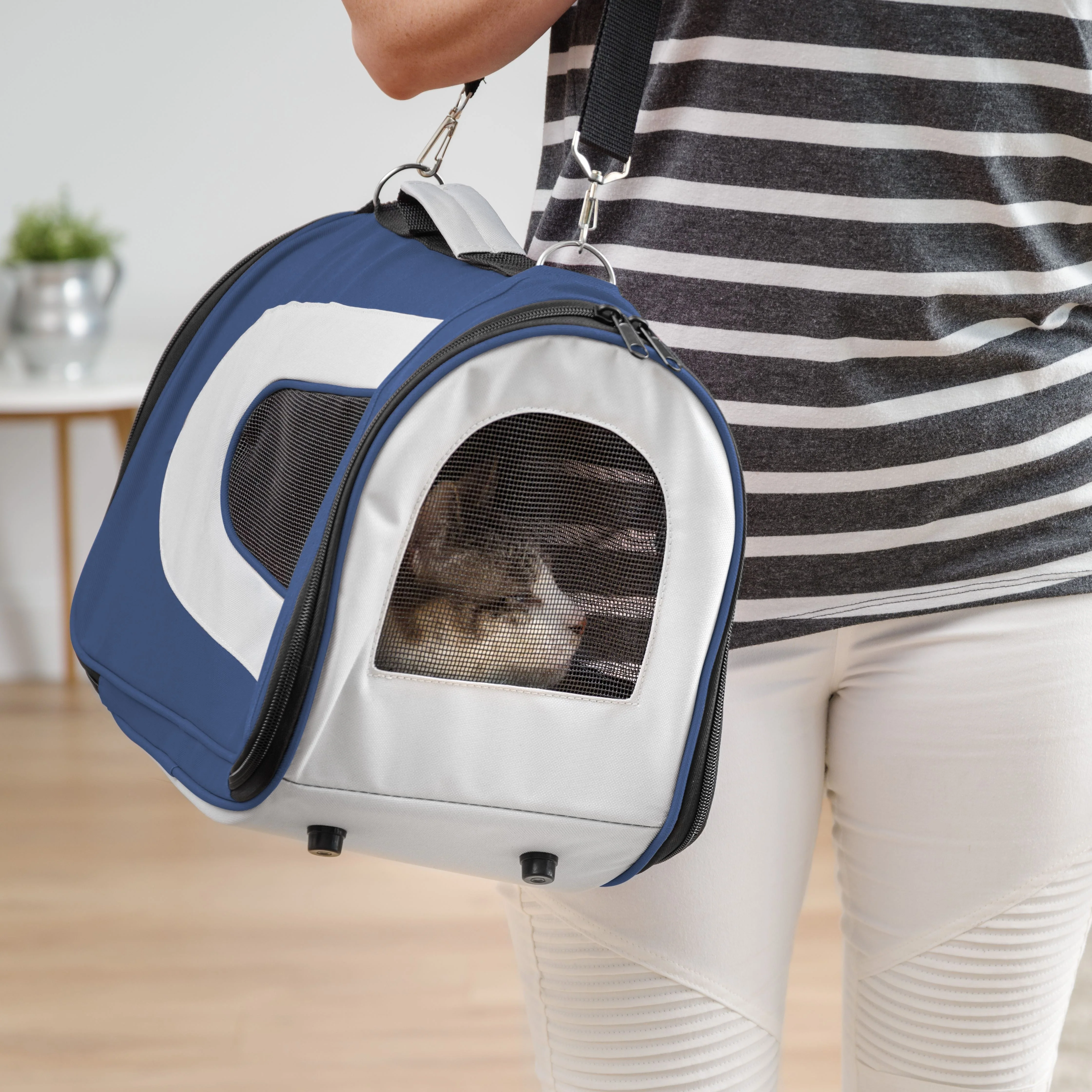 Soft Sided Pet Carrier - Medium - Image 13