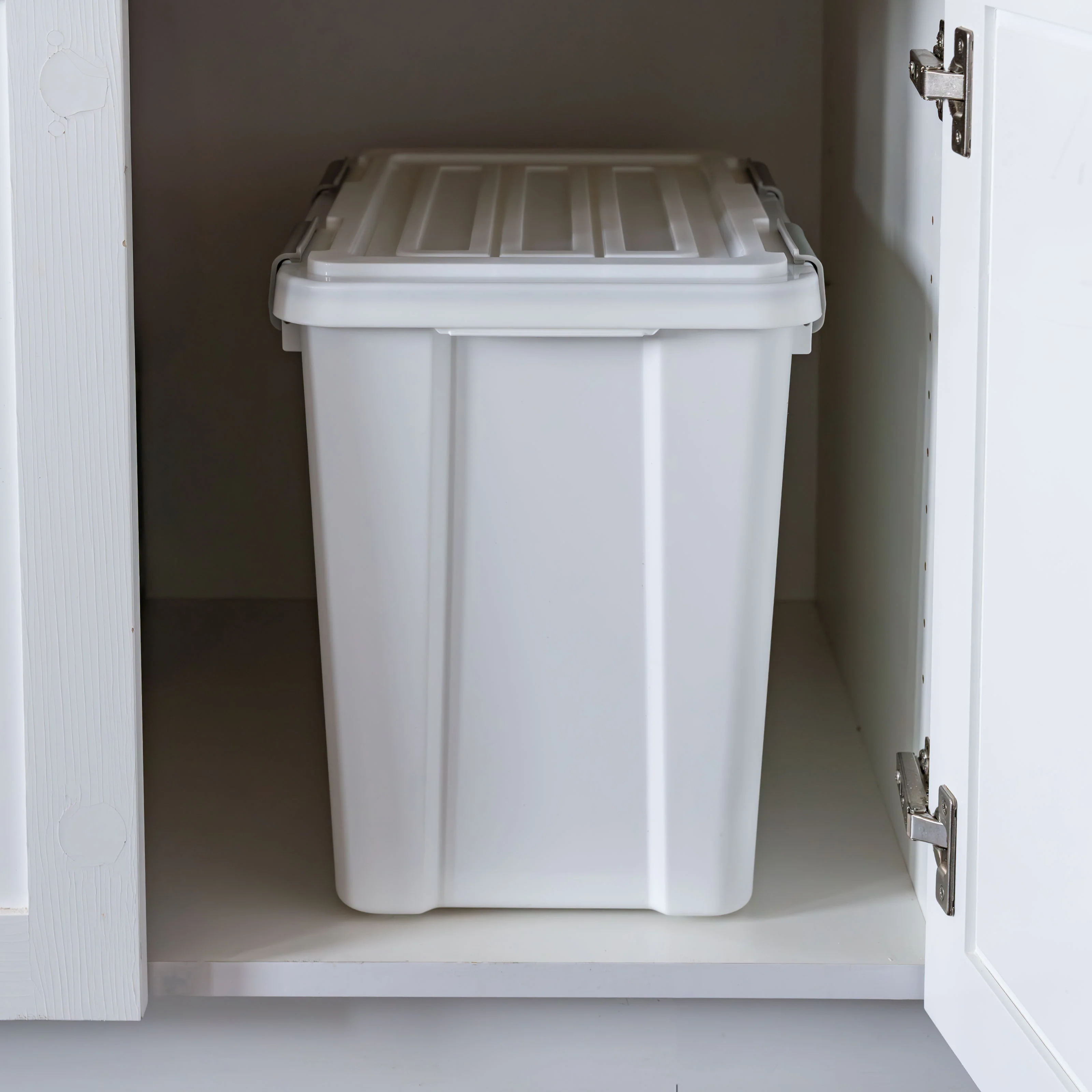 Stackable Dog Food Storage Container with 2 Cup Scoop, Fits up to 30 lbs - Image 13