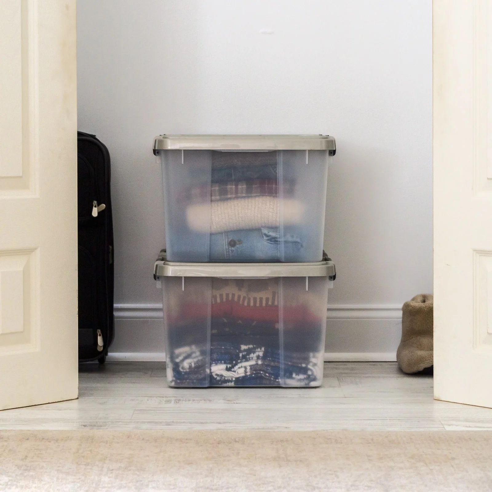 Storage Bins with Gasket Seal Lid, 2 Pack - Clear/Chrome - Image 4