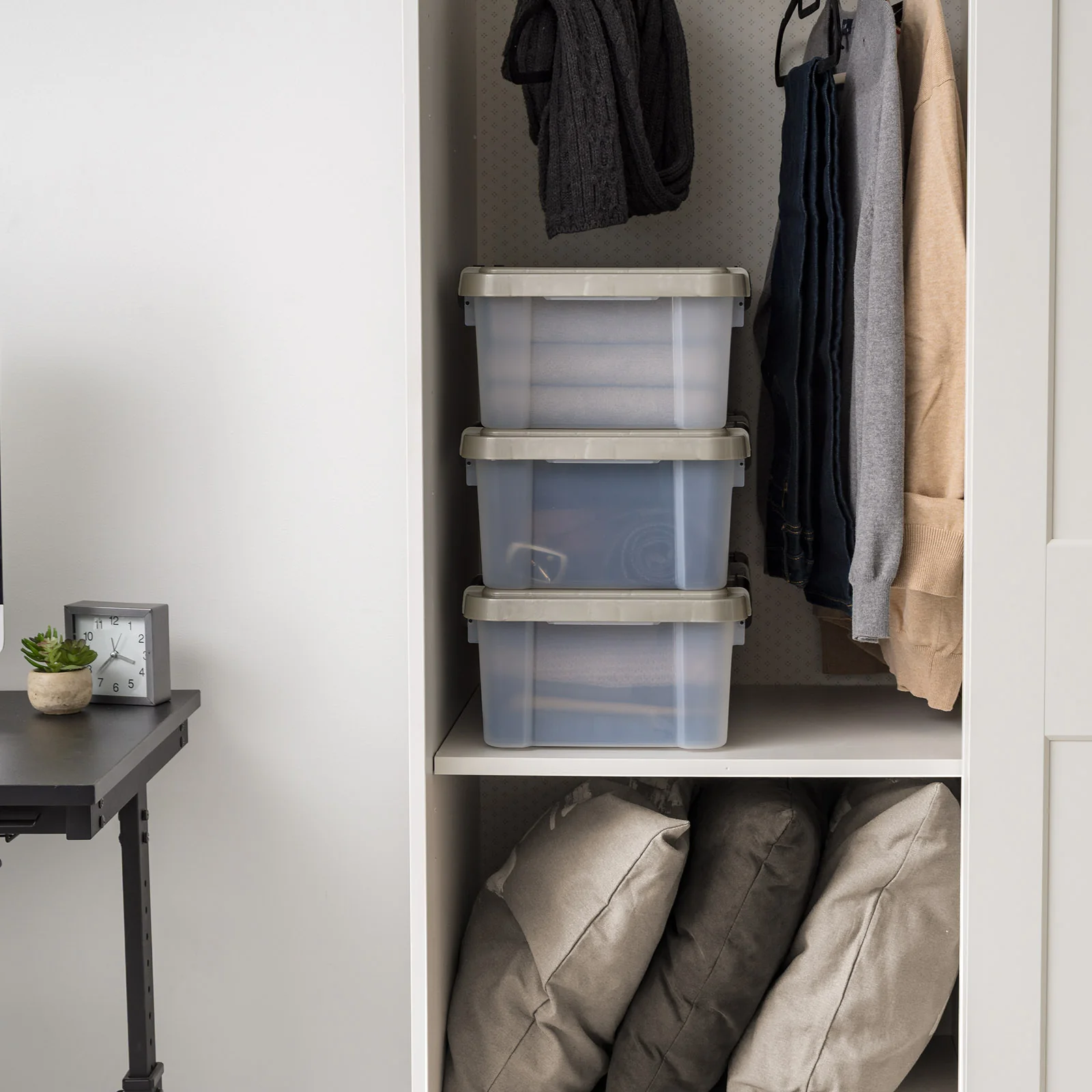 Storage Bins with Gasket Seal Lid 3Pack - BPA-Free, Weather Proof Tote - Clear/Chrome - Image 4