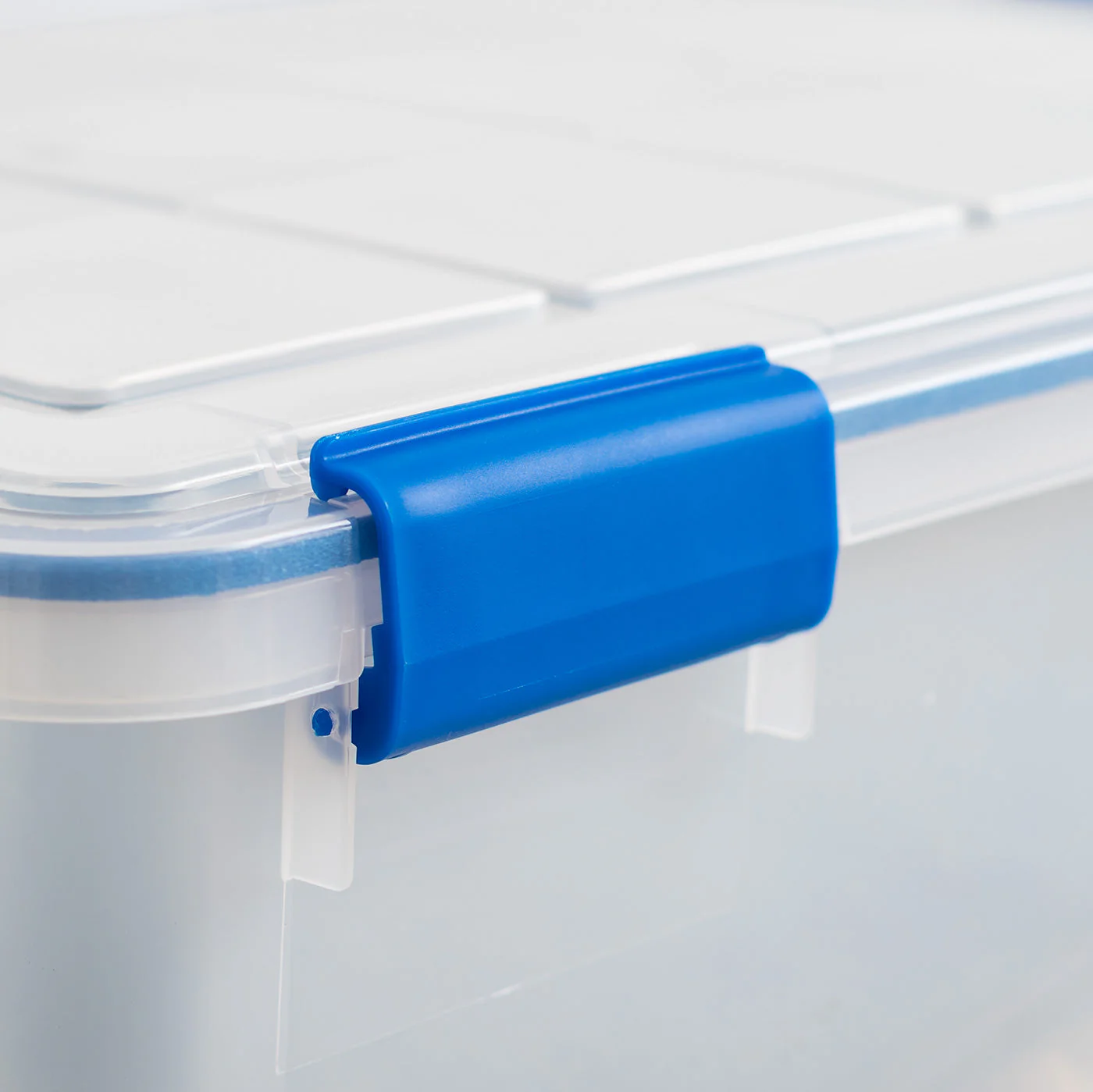 Storage Container WeatherPro® 3 Pack - 60QT - Gasket Box - Image 4