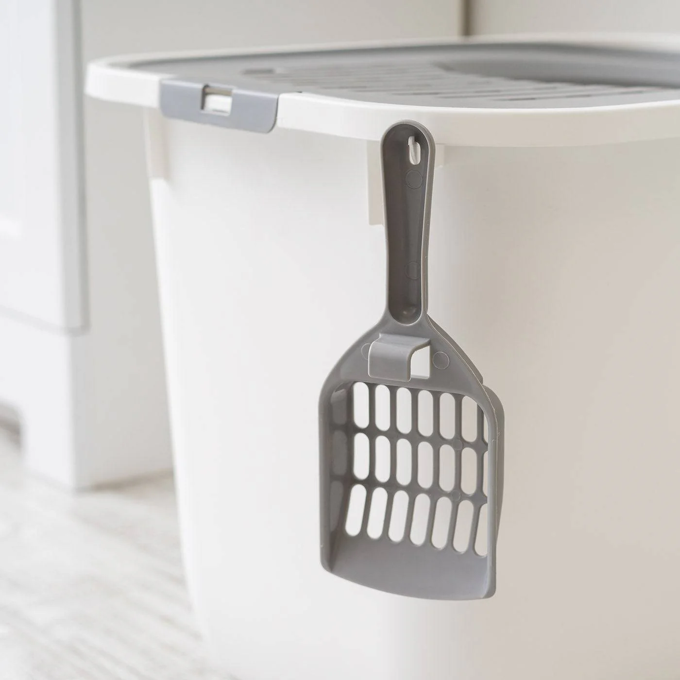 Top Entry Cat Litter Box with Scoop, White/Gray - Image 5