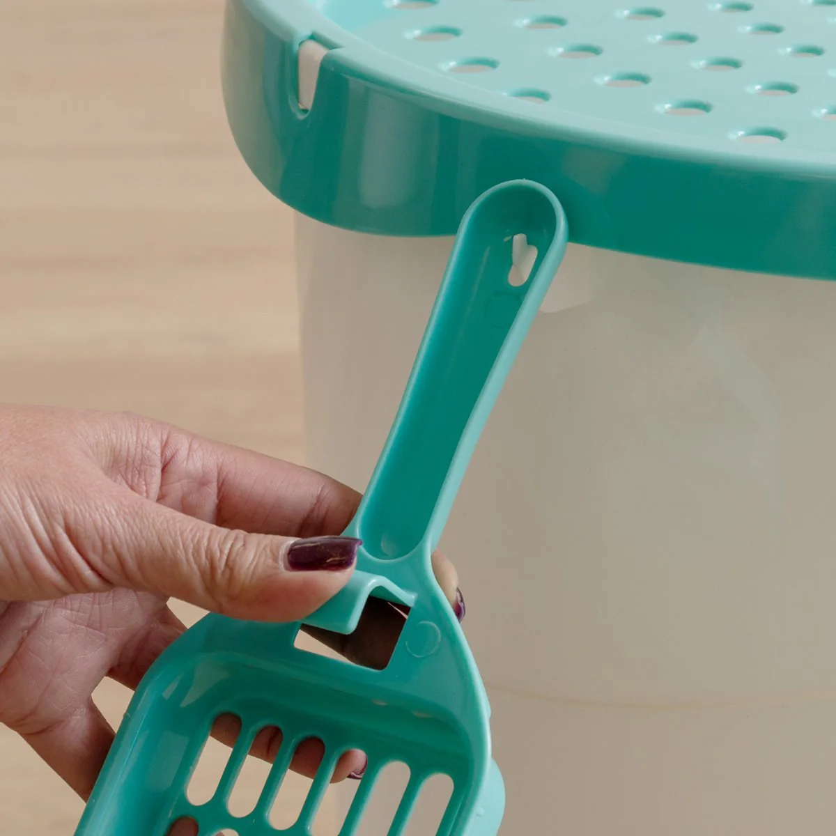 Top Entry Cat Litter Pan with Perforated Lid - Image 21