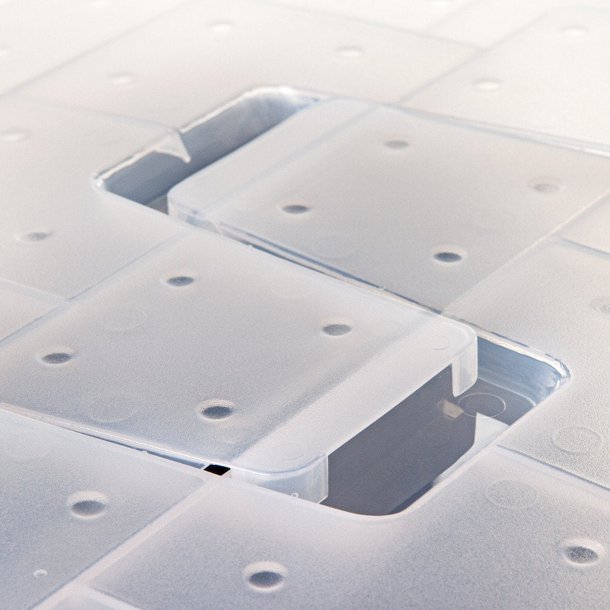 Wing Lid Storage Box - 60 QT - Image 8