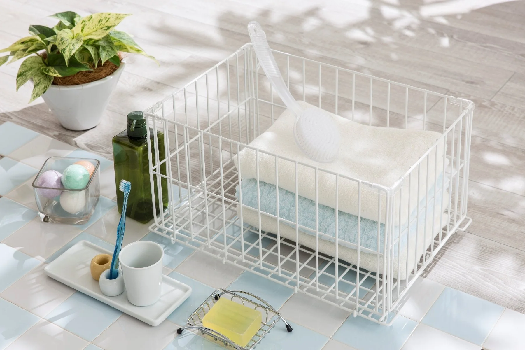 Wire Stacking Container - Medium - Image 3