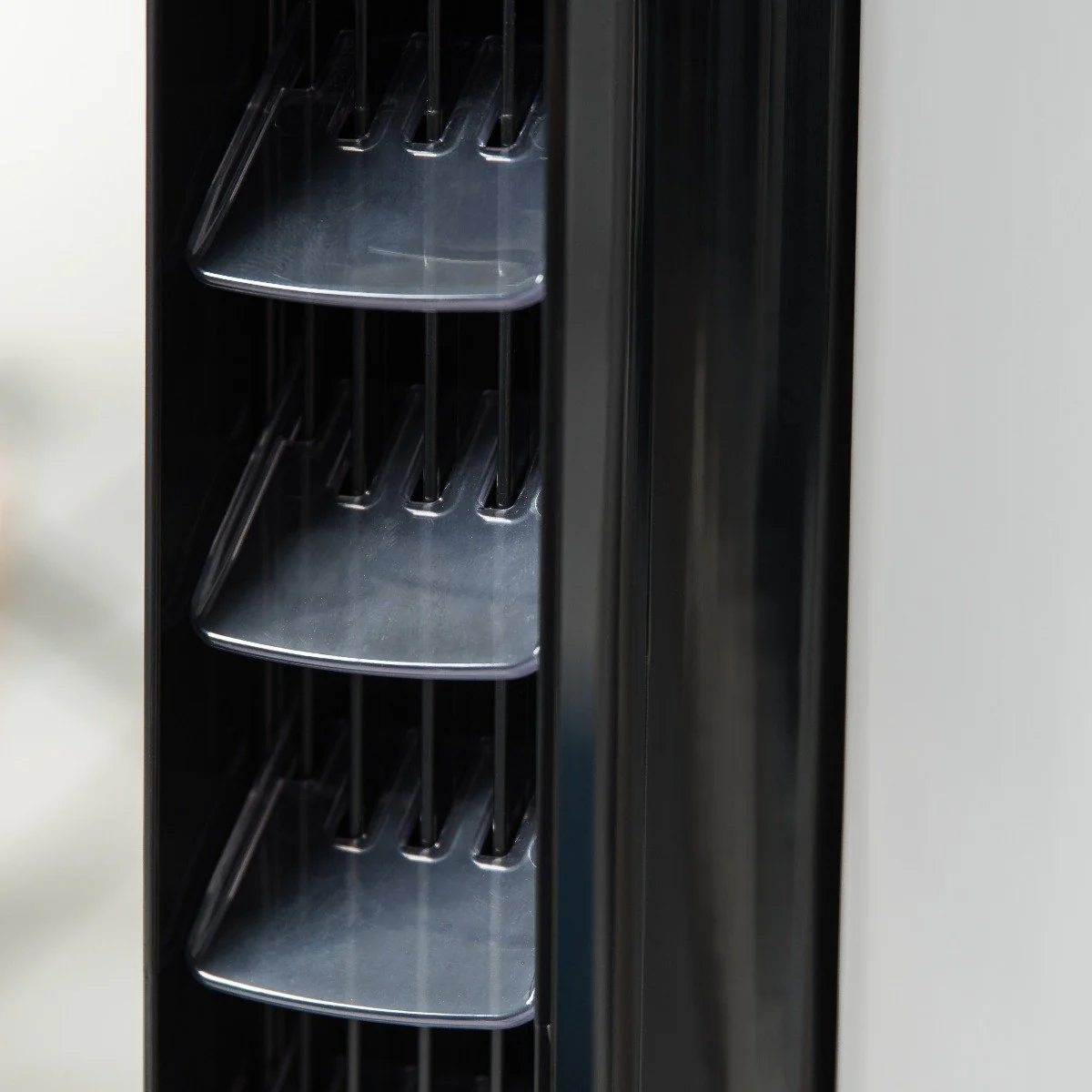 WOOZOO® C81T - Tower Fan with Remote and Adjustable Vents - Image 5