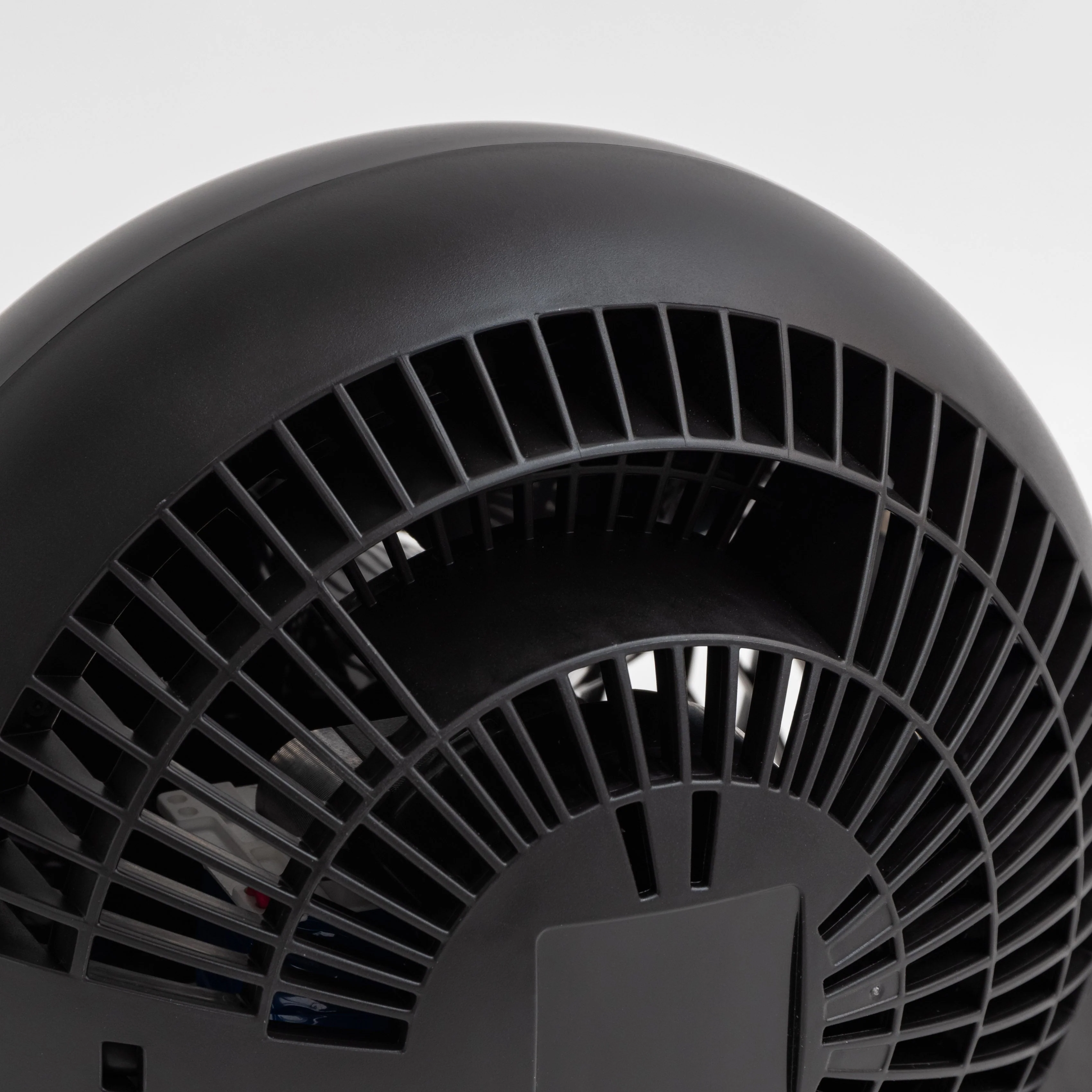WOOZOO Oscillating Air Circulator Fan with Remote Control, Black - Image 6